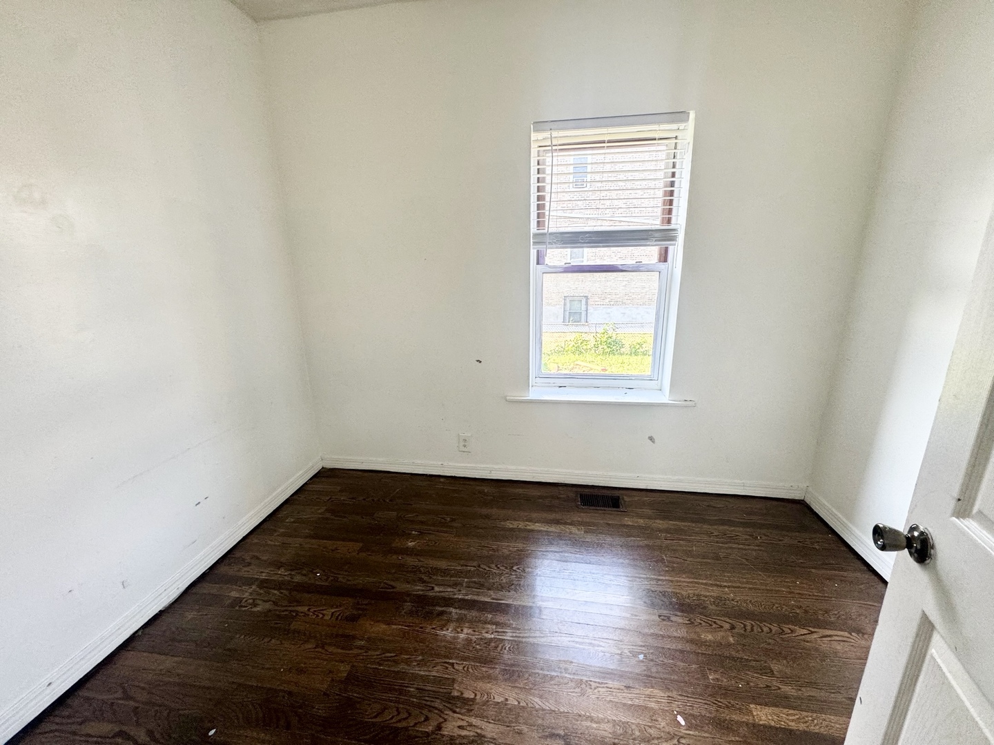 1250 North Springfield Avenue, Unit 1 Chicago, IL 60651 - Photo 3 of 9