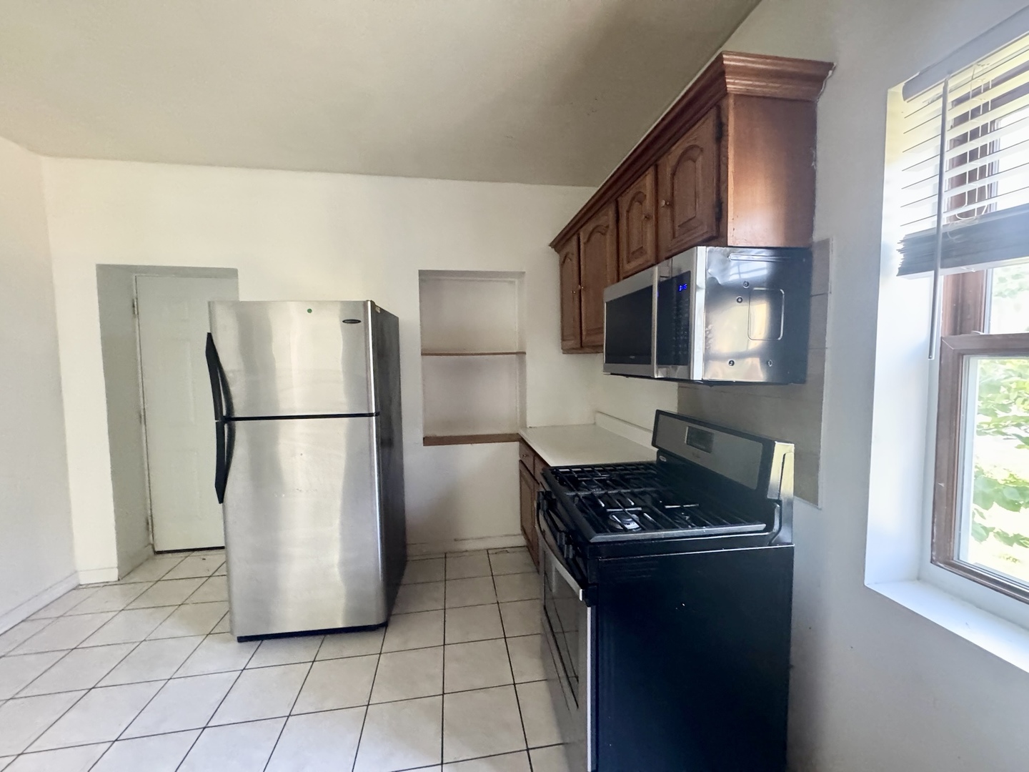 1250 North Springfield Avenue, Unit 1 Chicago, IL 60651 - Photo 8 of 9