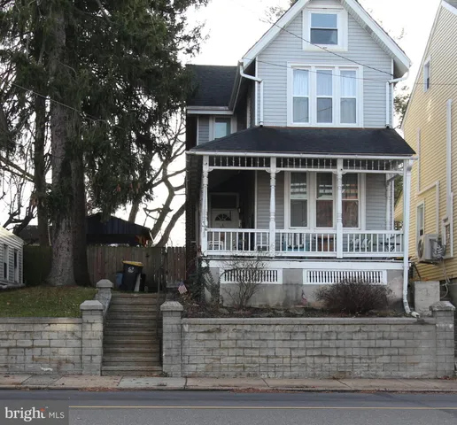 $284,900 | 32 West Penn Avenue, Wernersville, PA 19565