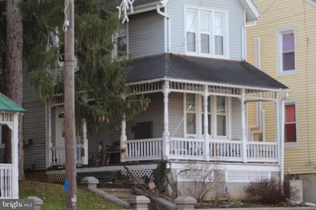 $284,900 | 32 West Penn Avenue, Wernersville, PA 19565