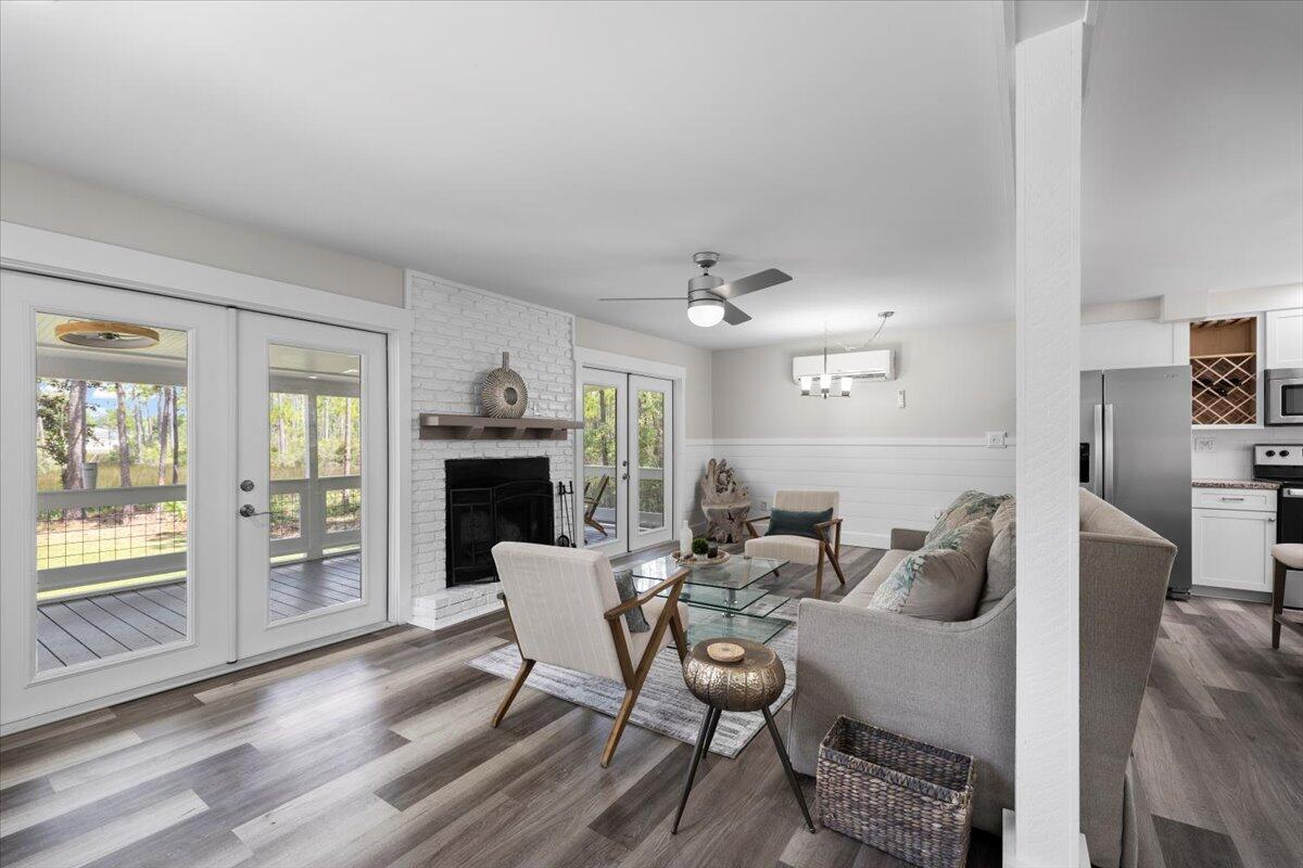 190 L Street Santa Rosa Beach, FL 32459 - Photo 6 of 38 Living Room