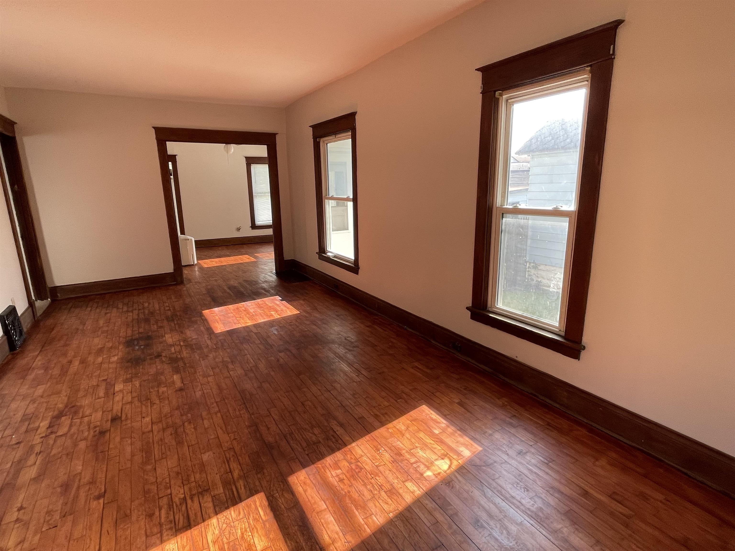 1816 3rd Street Bay City, MI 48708 - Photo 6 of 20 Gallery Image 6