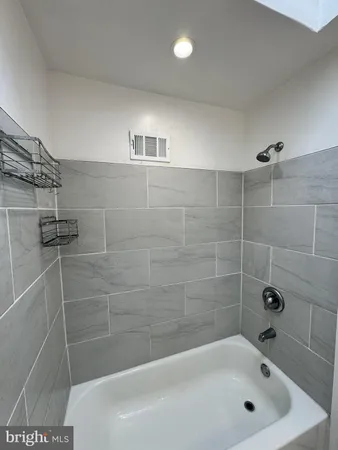 $1,600 | 5099 Palmers Mill Road, Unit 2, Clifton Heights, PA 19018