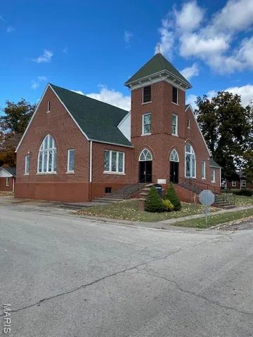 $299,000 | 202 Elm Street, Oran, MO 63771