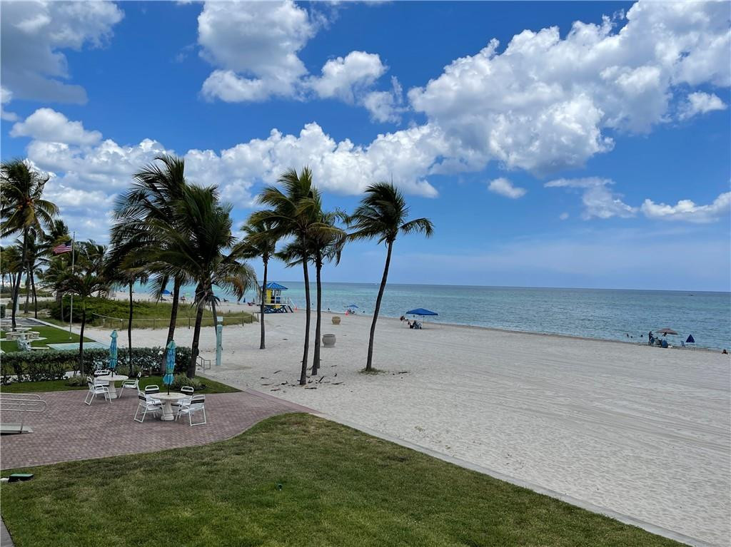 1801 South Surf Road, Unit 2F Hollywood, FL 33019 - Photo 20 of 22 a view of a backyard