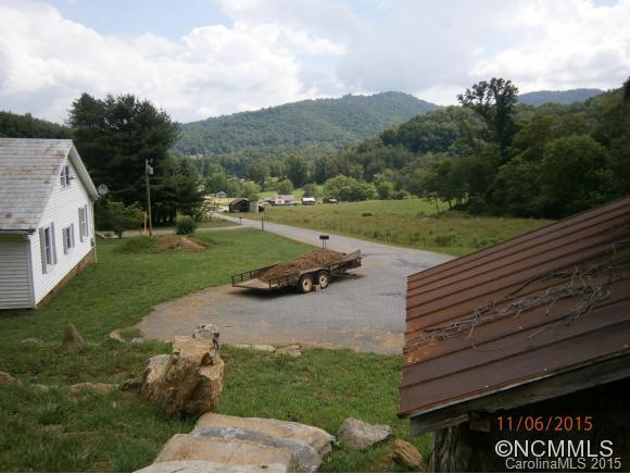 600 Wilson Branch Road Canton, NC 28716 - Photo 6 of 24 a view of a street with houses