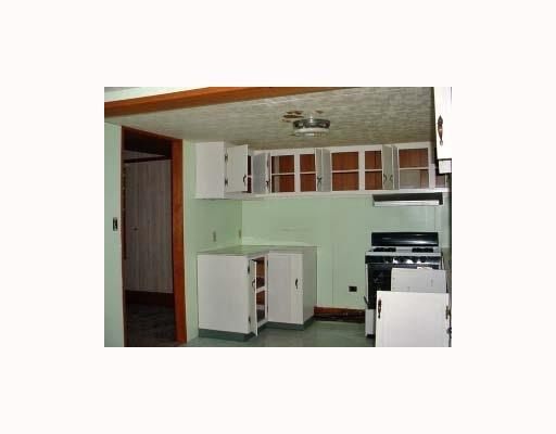 192 Bryson Road Bairdford, PA 15006 - Photo 5 of 11 Kitchen.