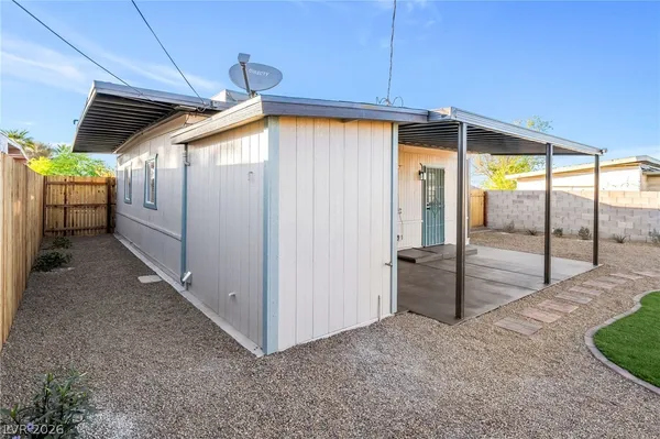 $1,700 | 107 Manganese Street, Henderson, NV 89015