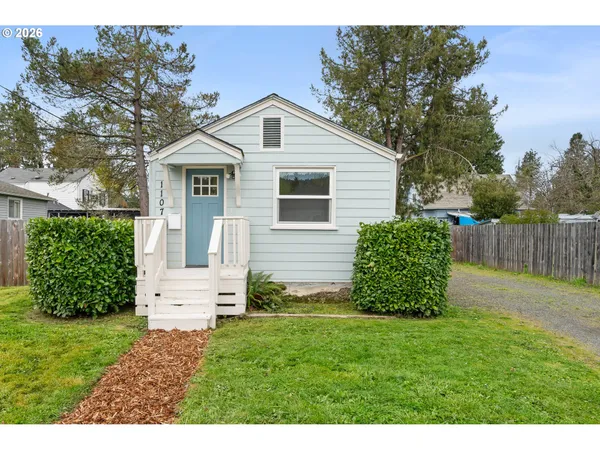 $305,000 | 1107 South 7th Street, Cottage Grove, OR 97424