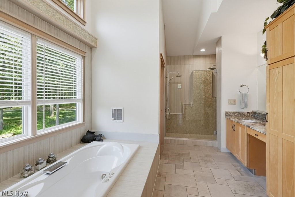 1758 Meander Way Mogadore, OH 44260 - Photo 32 of 50 Master Bathroom