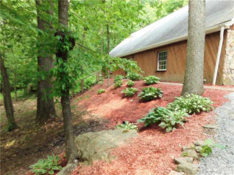 122 Porter Road Harrisville, PA 16038 - Photo 9 of 20 landscaping