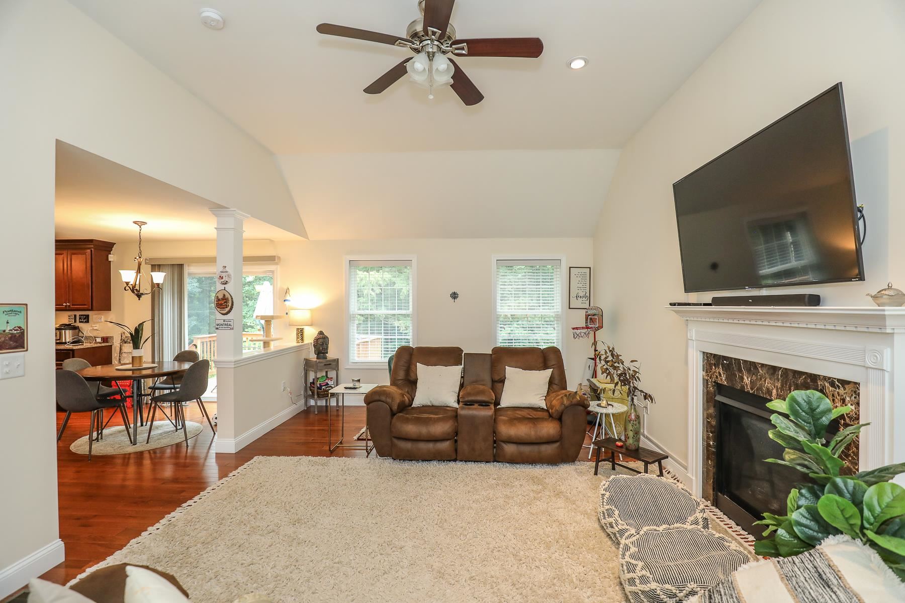192 Litchfield Road Londonderry, NH 03053 - Photo 12 of 38