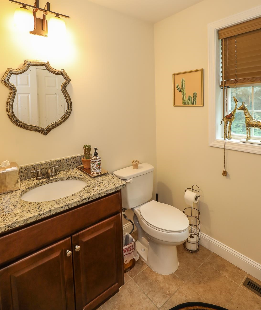 192 Litchfield Road Londonderry, NH 03053 - Photo 15 of 38