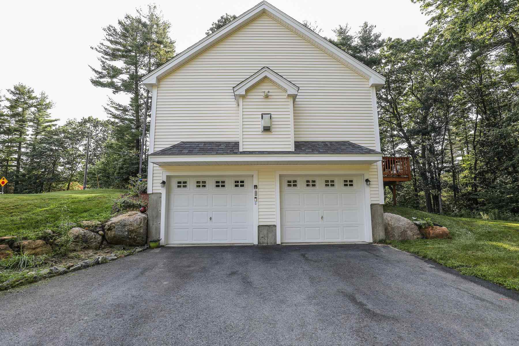 192 Litchfield Road Londonderry, NH 03053 - Photo 3 of 38