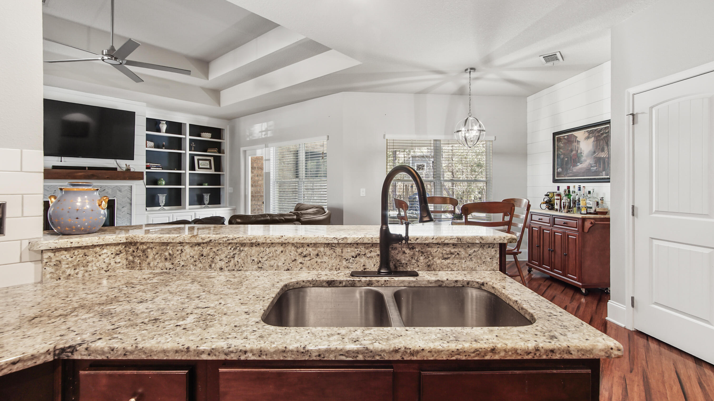 906 Symphony Way Freeport, FL 32439 - Photo 26 of 68 Kitchen View