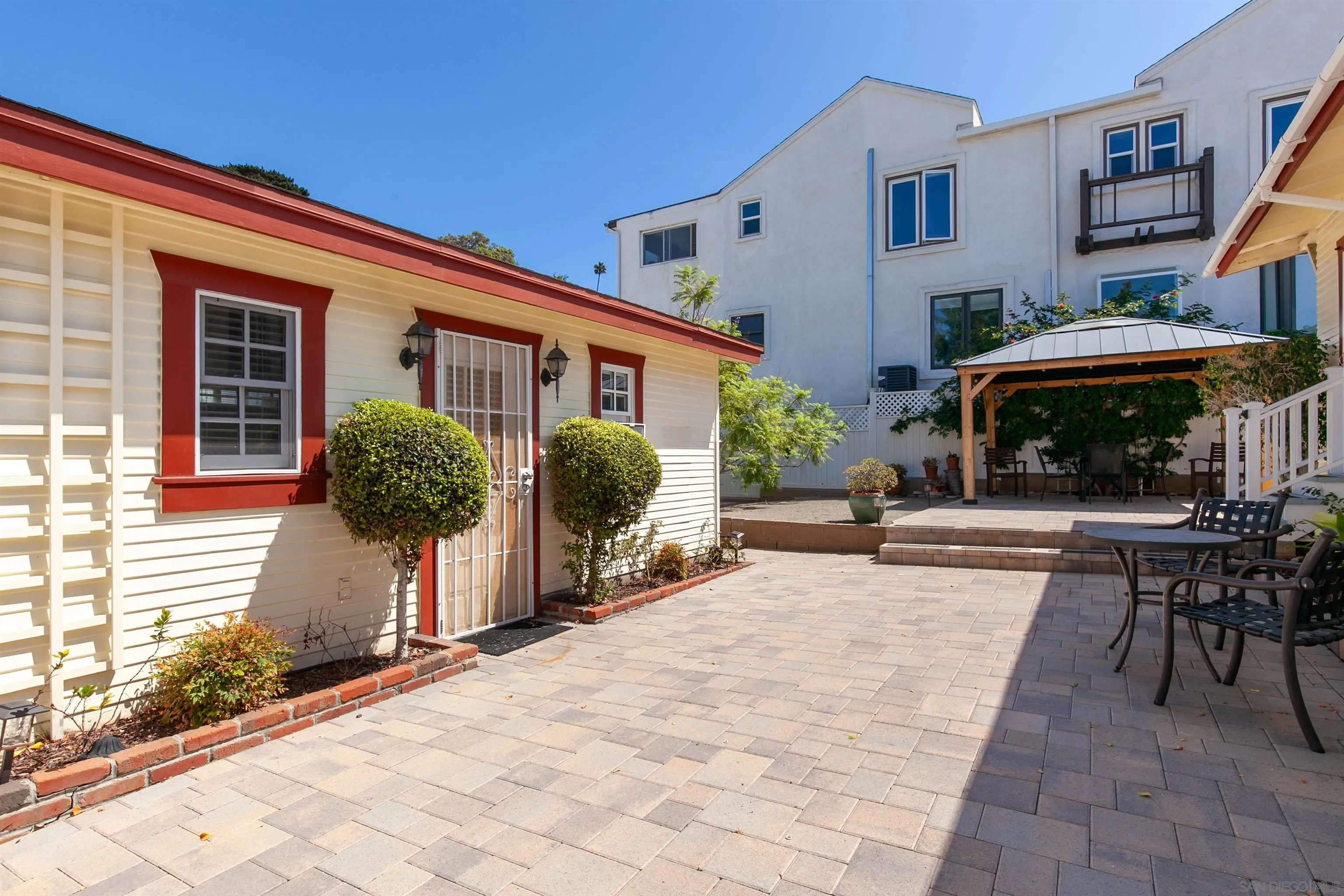 2544 Juan Street San Diego, CA 92110 - Photo 8 of 54