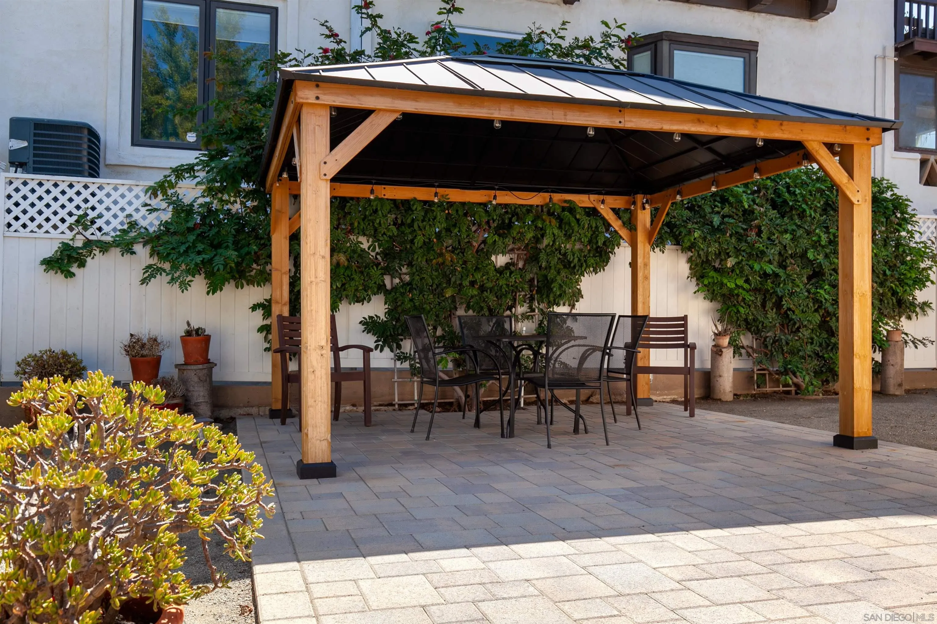 2544 Juan Street San Diego, CA 92110 - Photo 9 of 54