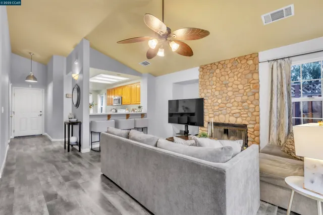 $635,000 | 2086 Homecoming Way, Brentwood, CA 94513