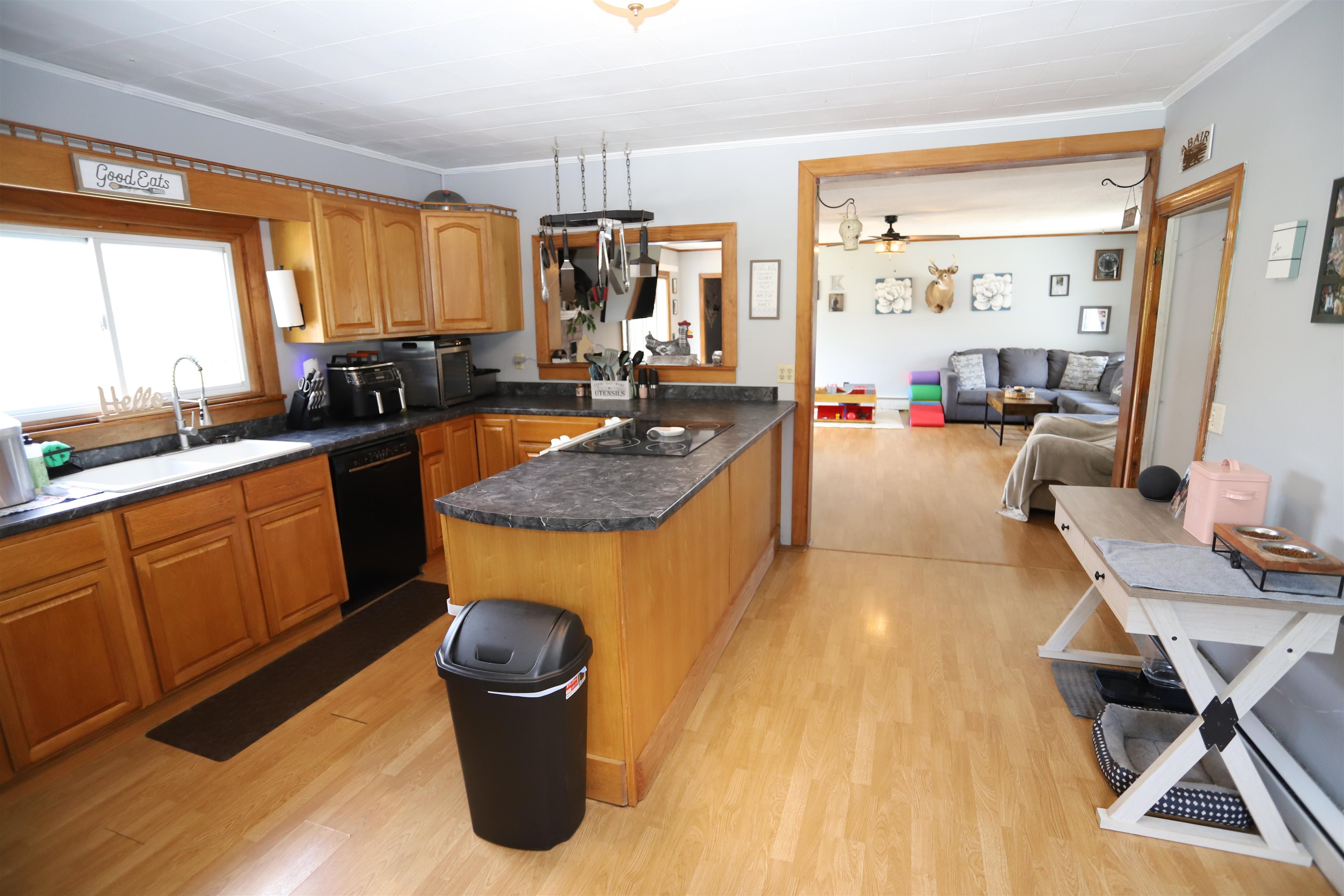 94 Orchard Street Newport, VT 05855 - Photo 4 of 34