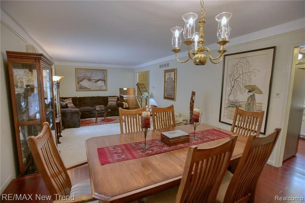28620 Westerleigh Road Farmington Hills, MI 48334 - Photo 5 of 23