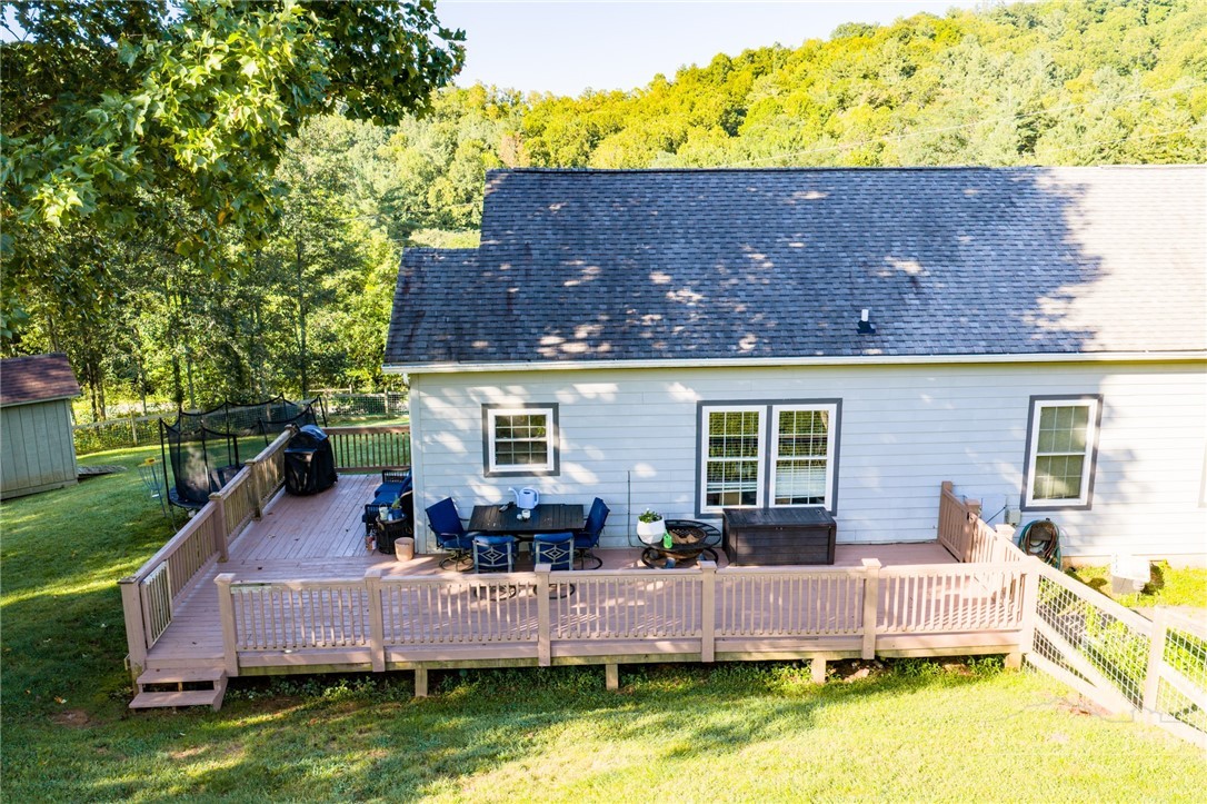1981 Orchard Road Deep Gap, NC 28618 - Photo 26 of 34 Gallery Image 26