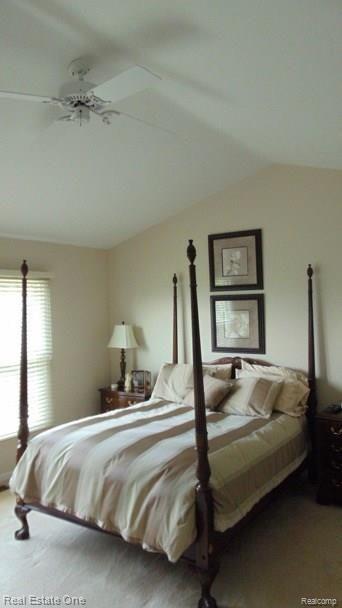 2407 Pleasant View Drive Rochester, MI 48306 - Photo 13 of 44 master.br