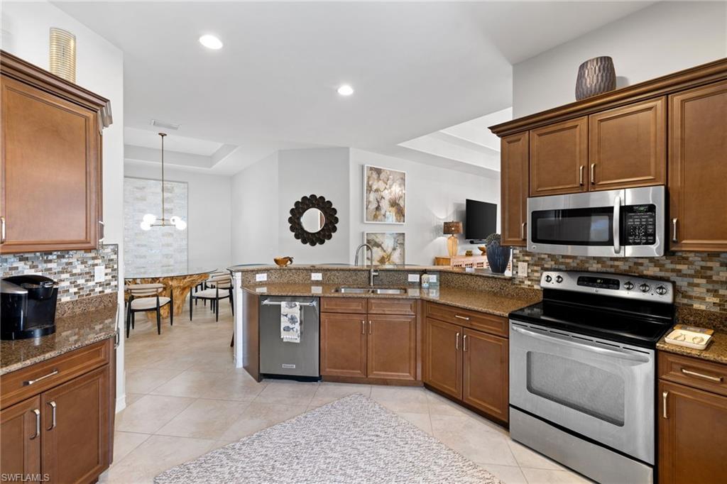7531 Moorgate Point Way Naples, FL 34113 - Photo 6 of 47 Gallery Image 6