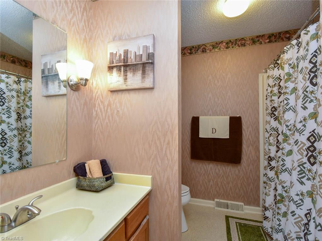 244 Northpoint Avenue High Point, NC 27262 - Photo 19 of 22 Gallery Image 19