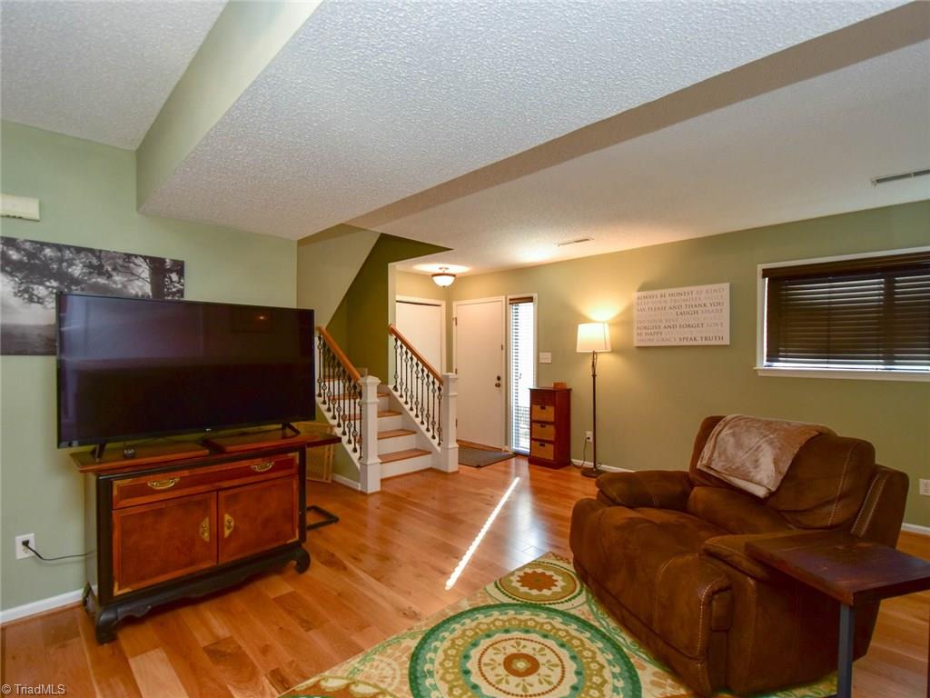 244 Northpoint Avenue High Point, NC 27262 - Photo 4 of 22 Gallery Image 4