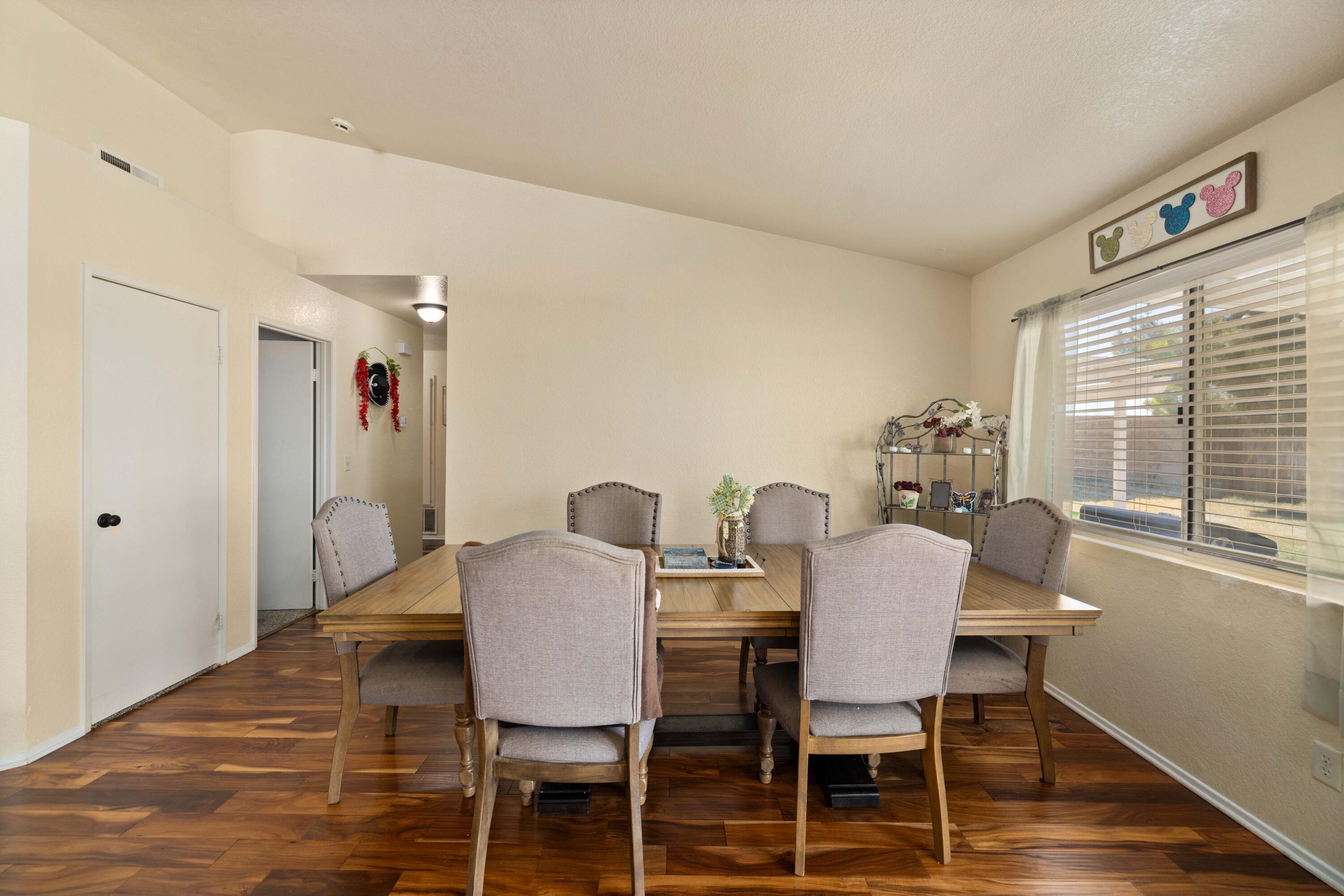 3243 Quarry Road Palmdale, CA 93550 - Photo 7 of 30 QuarryDining