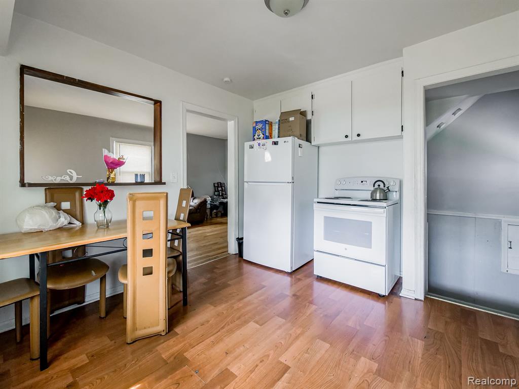 21733 Rausch Avenue Eastpointe, MI 48021 - Photo 4 of 16