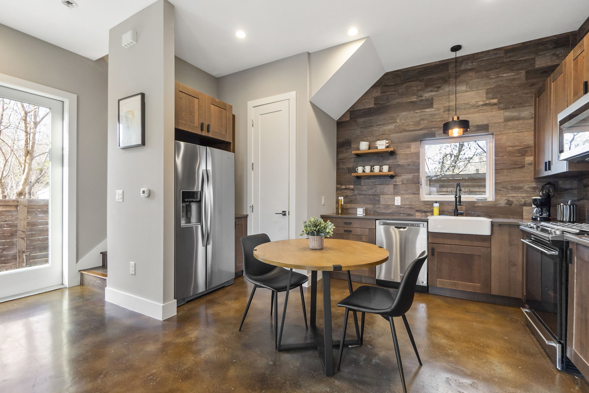 4706 Santa Anna Street, Unit 2 Austin, TX 78721 - Photo 9 of 23