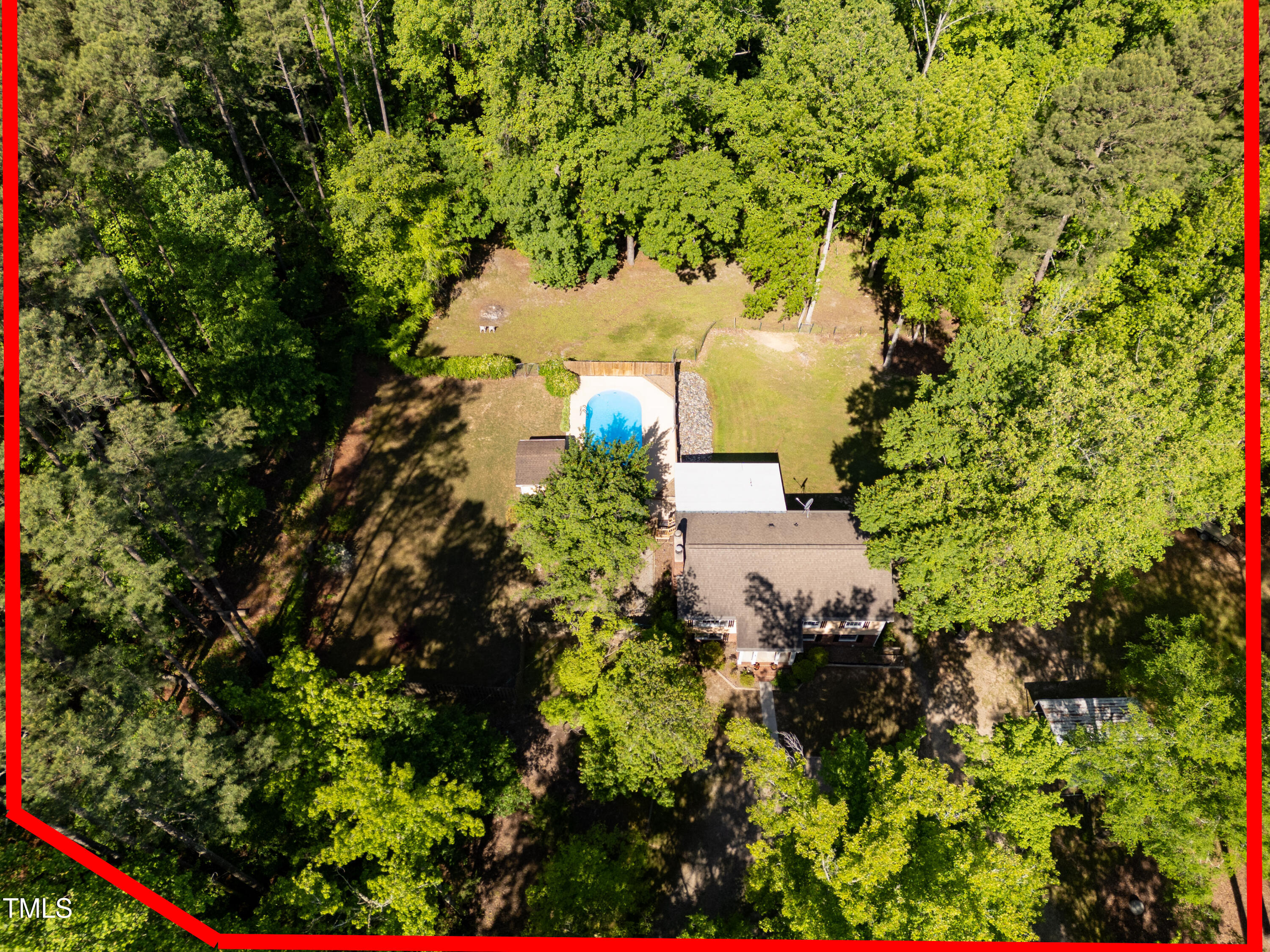 525 Turtle Creek Farm Road Apex, NC 27523 - Photo 31 of 36 a picture of flowers