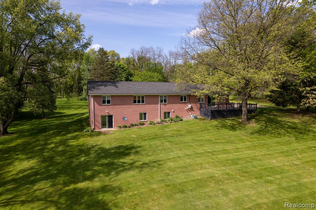 20541 Barton Road Pinckney, MI 48169 - Photo 41 of 47