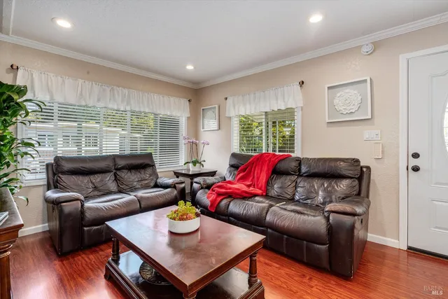 $330,000 | 107 Garth Street, Napa, CA 94558