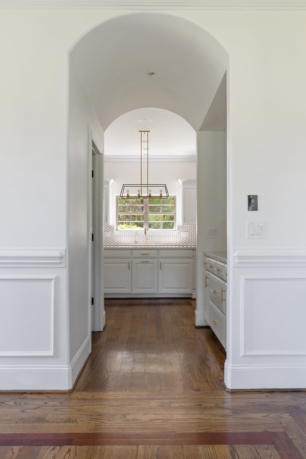 4409 Savage Pointe Drive Franklin, TN 37064 - Photo 14 of 70 a view of a hallway view with staircase