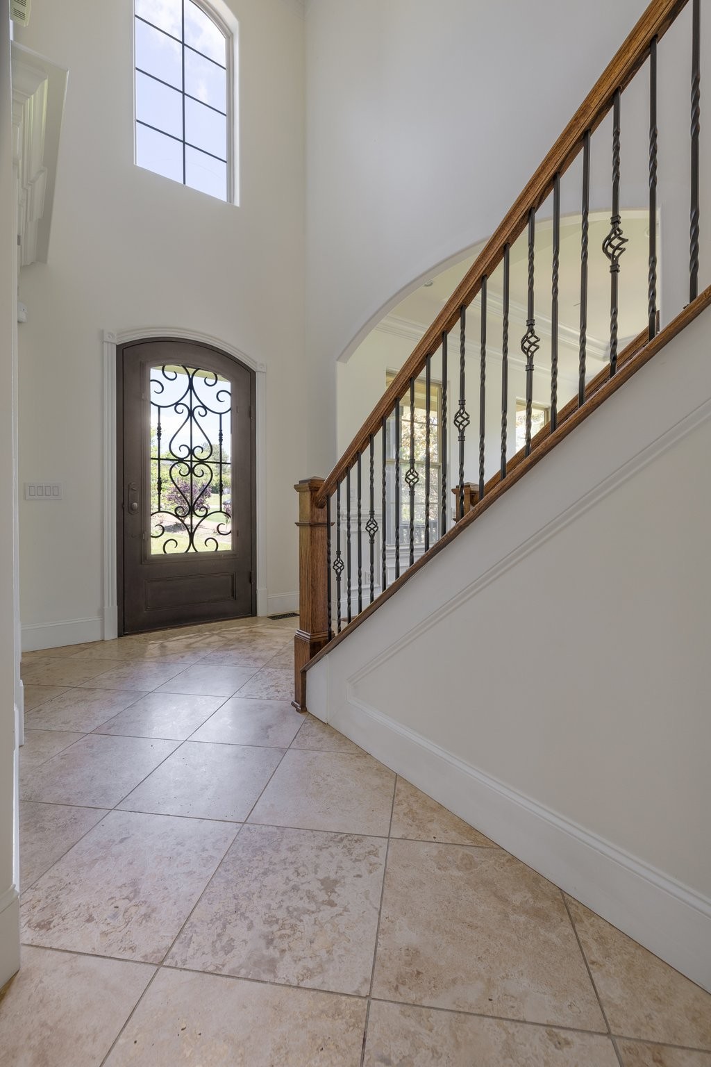 4409 Savage Pointe Drive Franklin, TN 37064 - Photo 9 of 70 a view of an entryway with a hallway