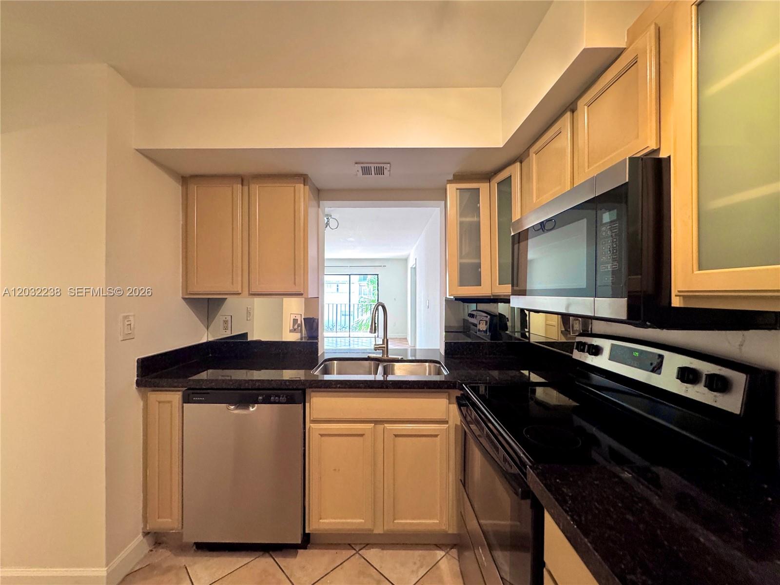 1250 Lincoln Road, Unit 203 Miami Beach, FL 33139 - Photo 9 of 25