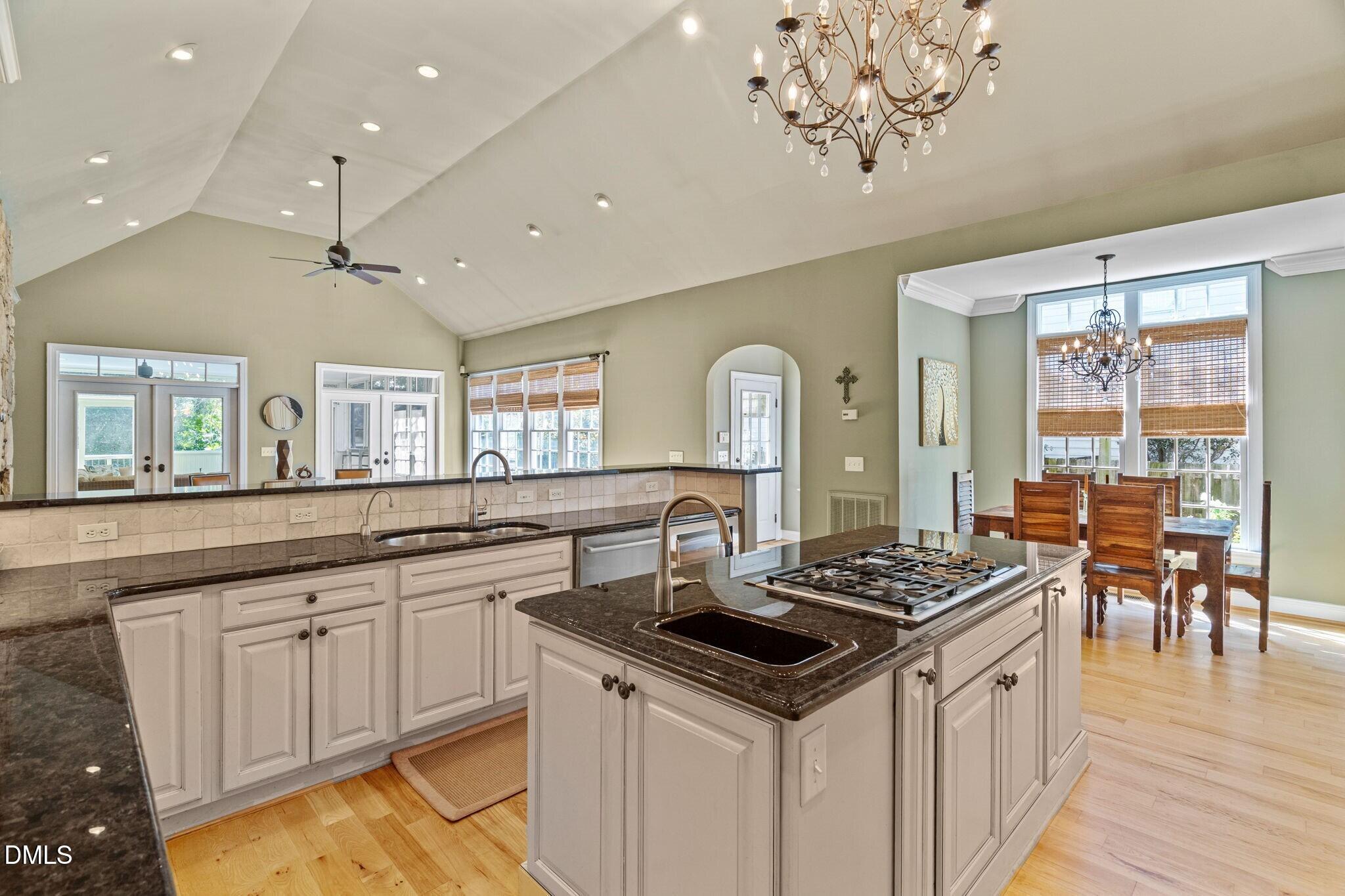 2920 Claremont Road Raleigh, NC 27608 - Photo 14 of 73 014_75webormls2920claremontrd