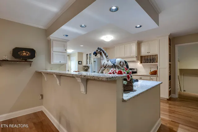 $725,000 | 212 Woodland Trace Drive, Knoxville, TN 37934