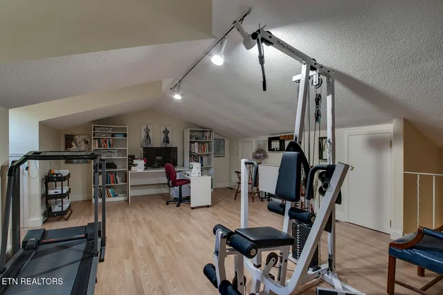 $725,000 | 212 Woodland Trace Drive, Knoxville, TN 37934