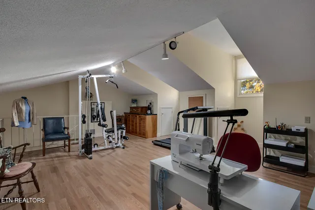 $725,000 | 212 Woodland Trace Drive, Knoxville, TN 37934