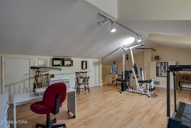 $725,000 | 212 Woodland Trace Drive, Knoxville, TN 37934