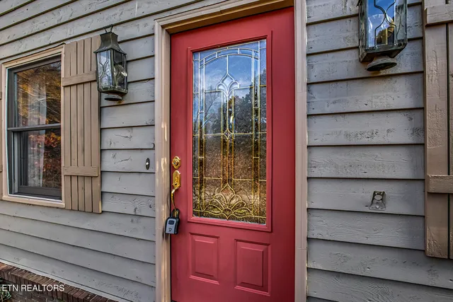 $725,000 | 212 Woodland Trace Drive, Knoxville, TN 37934