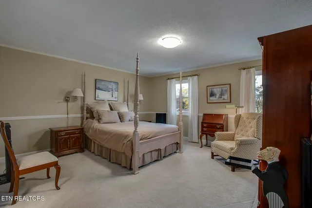 $725,000 | 212 Woodland Trace Drive, Knoxville, TN 37934