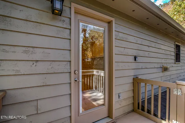 $725,000 | 212 Woodland Trace Drive, Knoxville, TN 37934