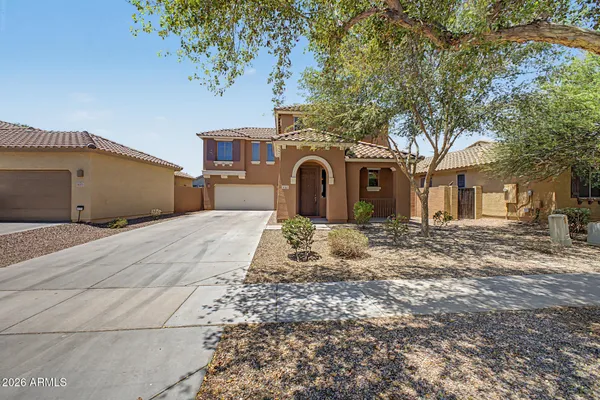 $2,350 | 4167 East Woodside Court, Gilbert, AZ 85297