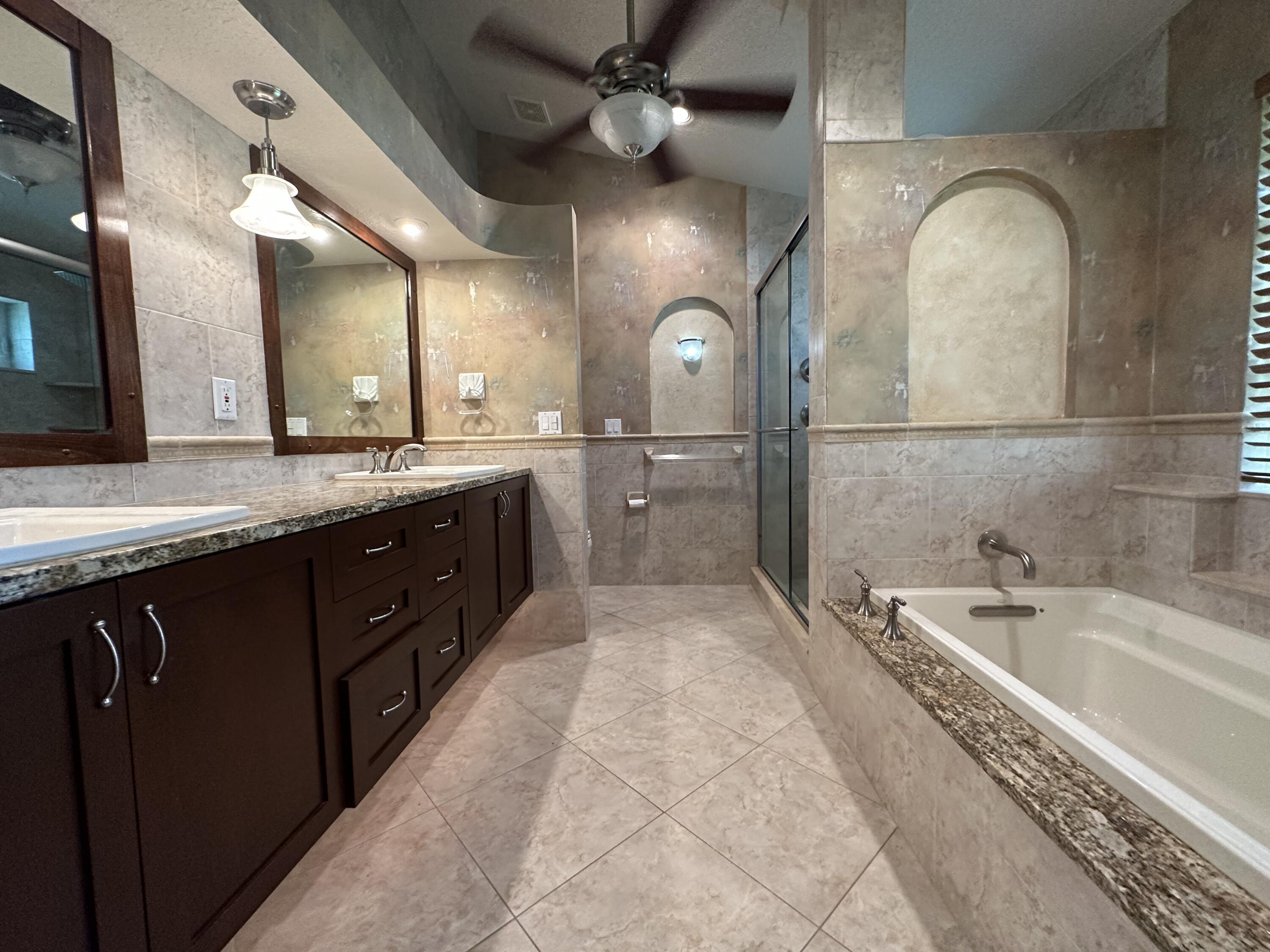 4761 Bucida Road Boynton Beach, FL 33436 - Photo 26 of 65 5B8D7188-CD1B-44CC-9B71-81ED8C69BDC5