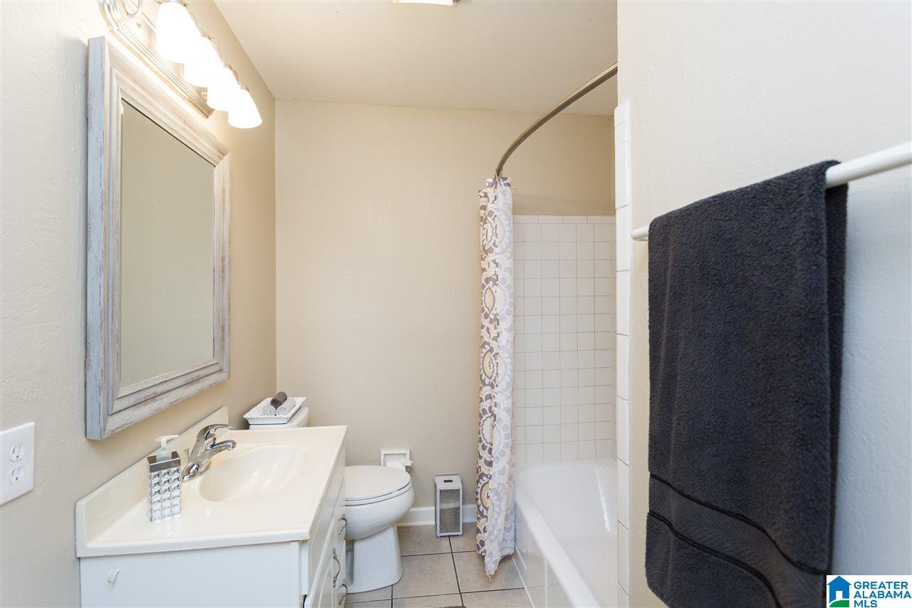 2968 Green Valley Road, Unit 11 Birmingham, AL 35243 - Photo 14 of 25