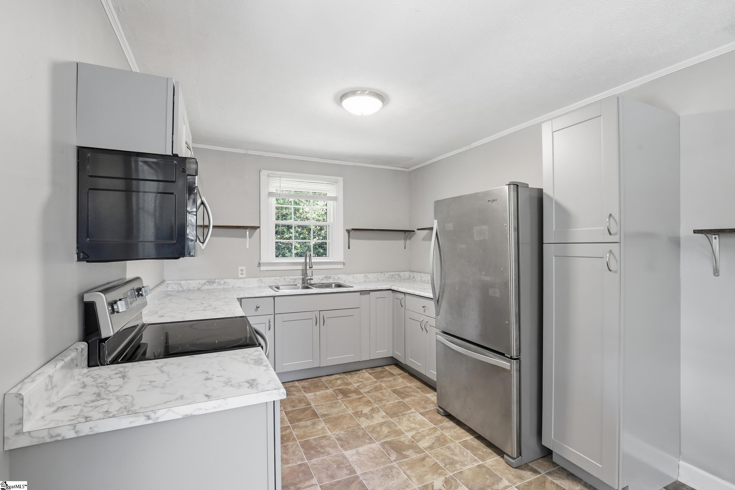 104 State Rd S-23-927 Mauldin, SC 29662 - Photo 8 of 22